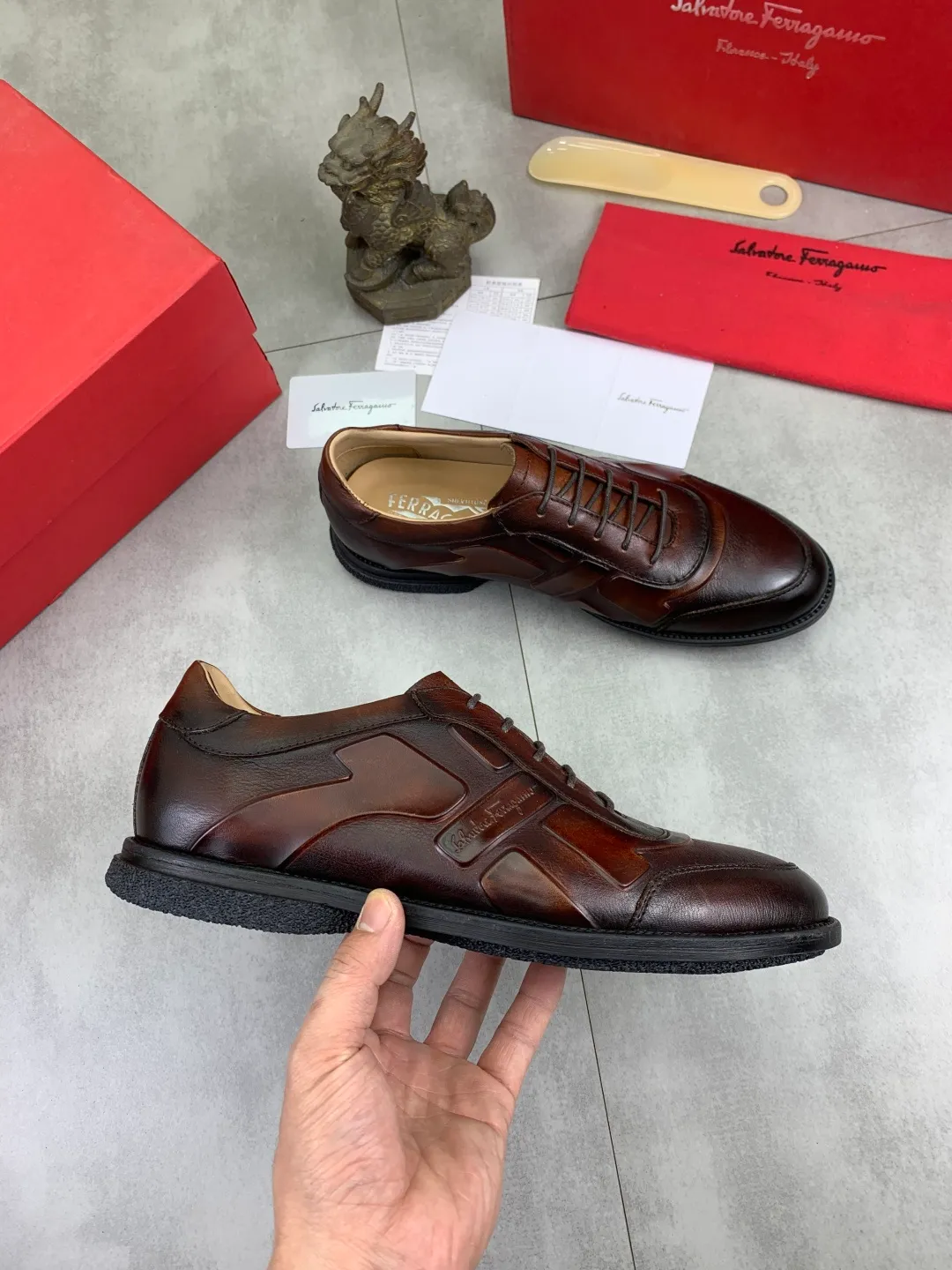 Men's Men's Shoes P560💰[New Style] Water-dyed Niuli 🆘[Salvatore Ferragamo] Ferragamo's latest casual business leather shoes for men! Listed simultaneously! The fabric is made of specially imported original calfskin, the lining is made of imported water-dyed cowhide, and the original combination outsole is absolutely luxurious and leads the fashion trend. Matching code: 39-44 (45 customized) 5️⃣ colors available